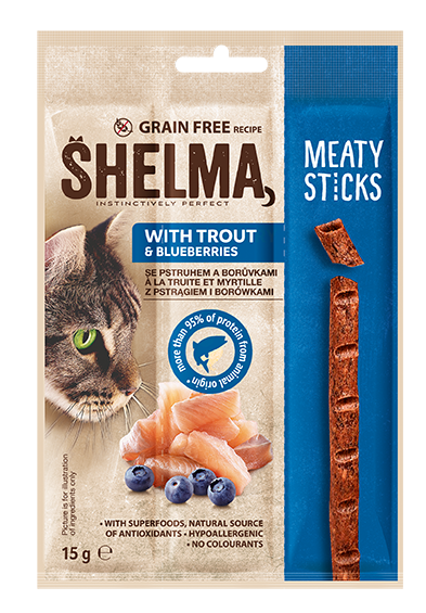 Graanvrije Meaty Sticks snack voor katten  met forel en bosbessen